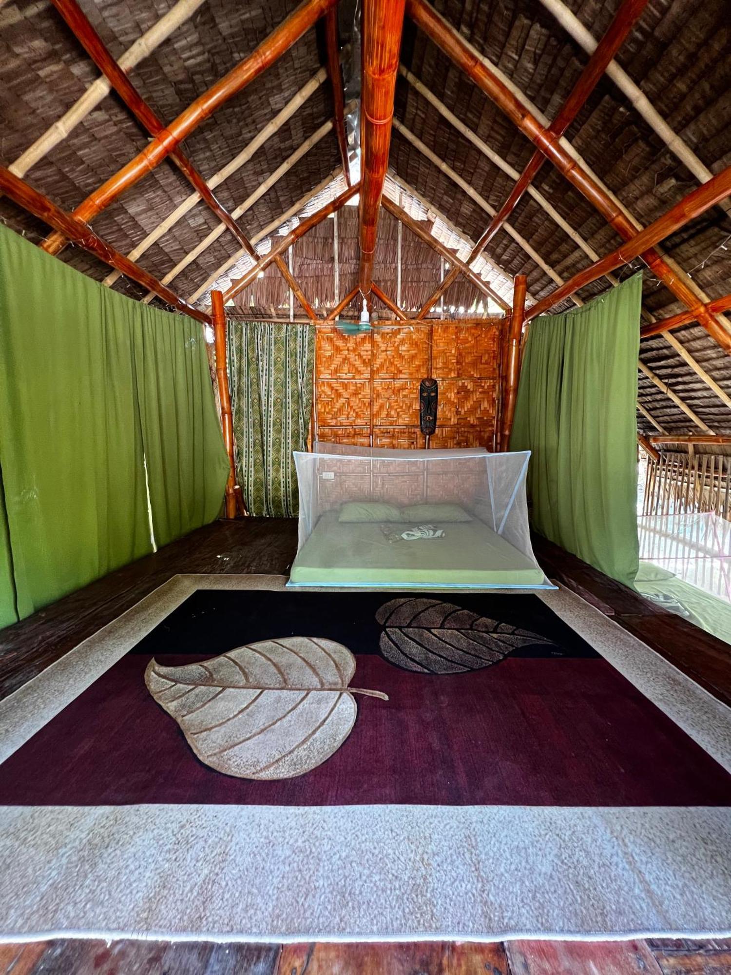 Daanbantayan Tribal Huts Community旅舍 外观 照片