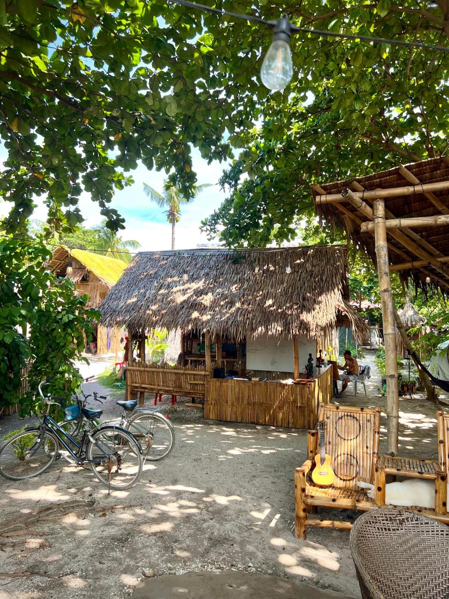 Daanbantayan Tribal Huts Community旅舍 外观 照片