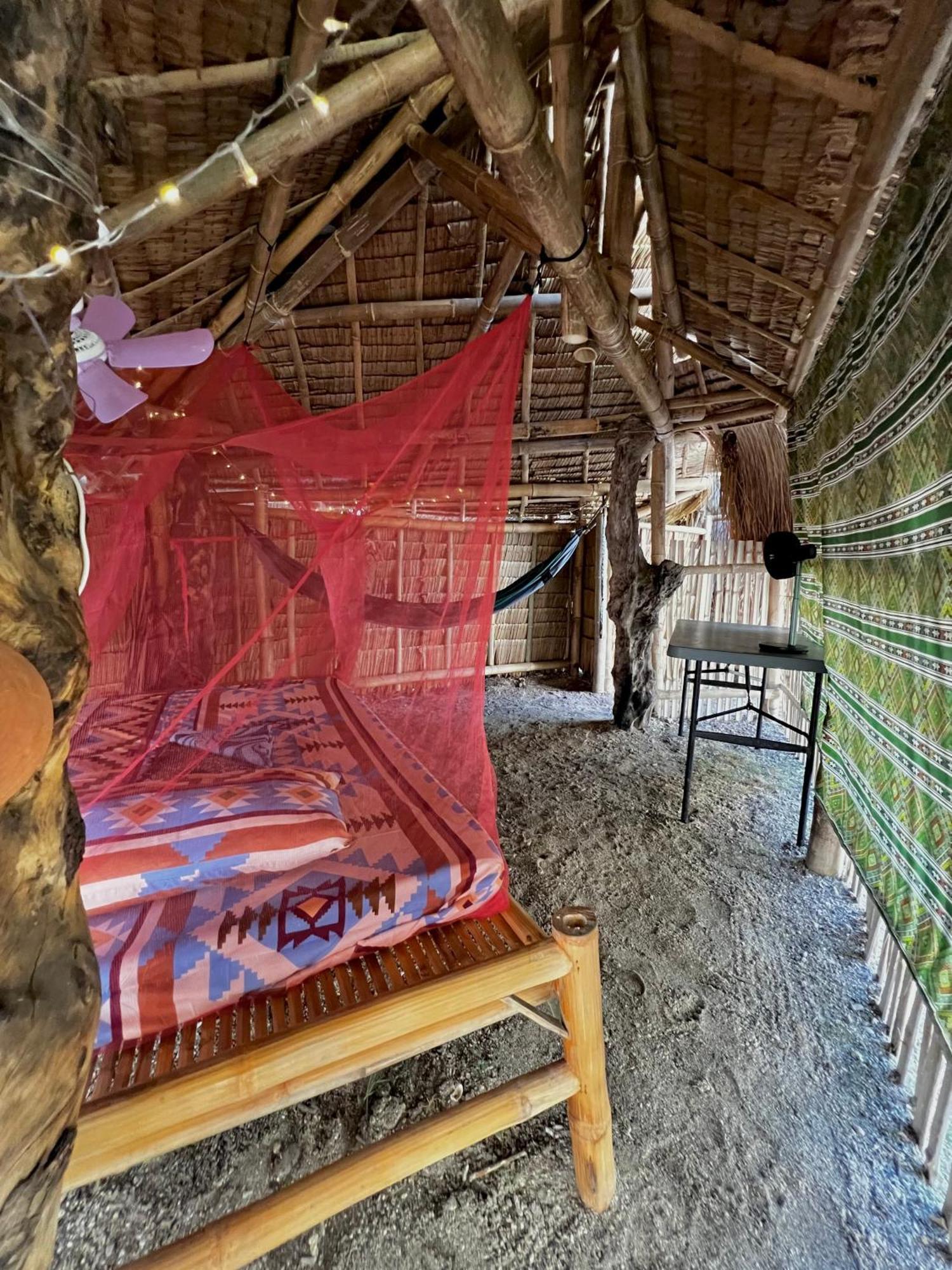 Daanbantayan Tribal Huts Community旅舍 外观 照片